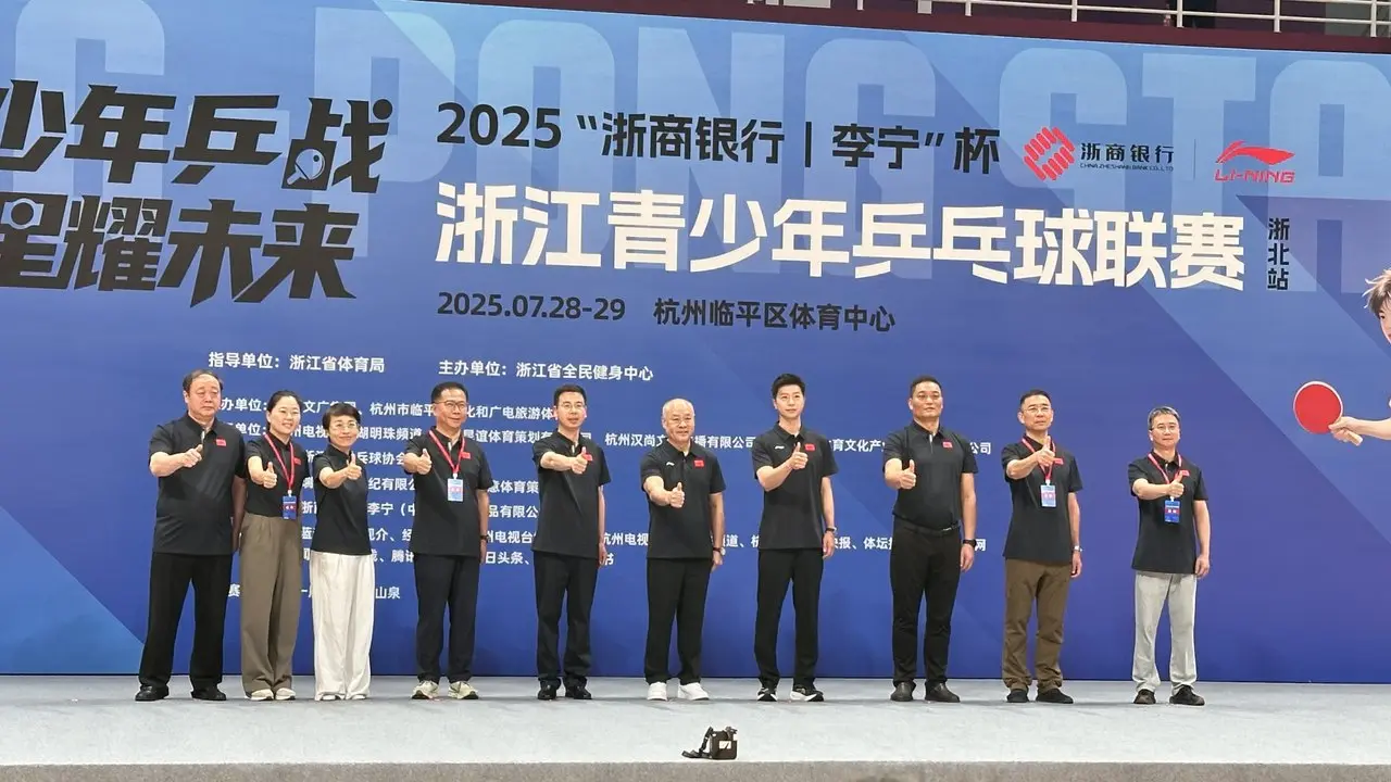 img, 选手们在比, 优秀传统文