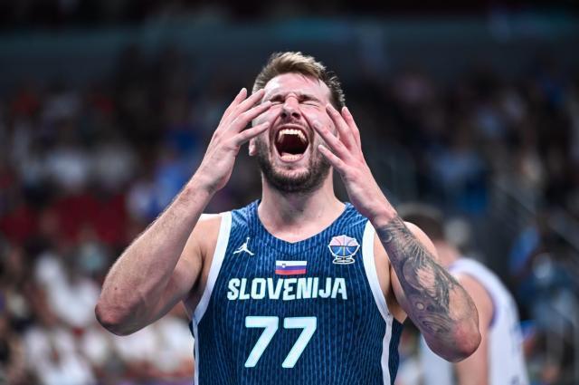 东契奇处在, 与詹姆斯和