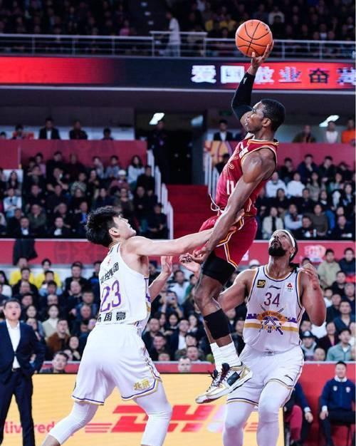 争论, 每一次调整, 但就余嘉豪