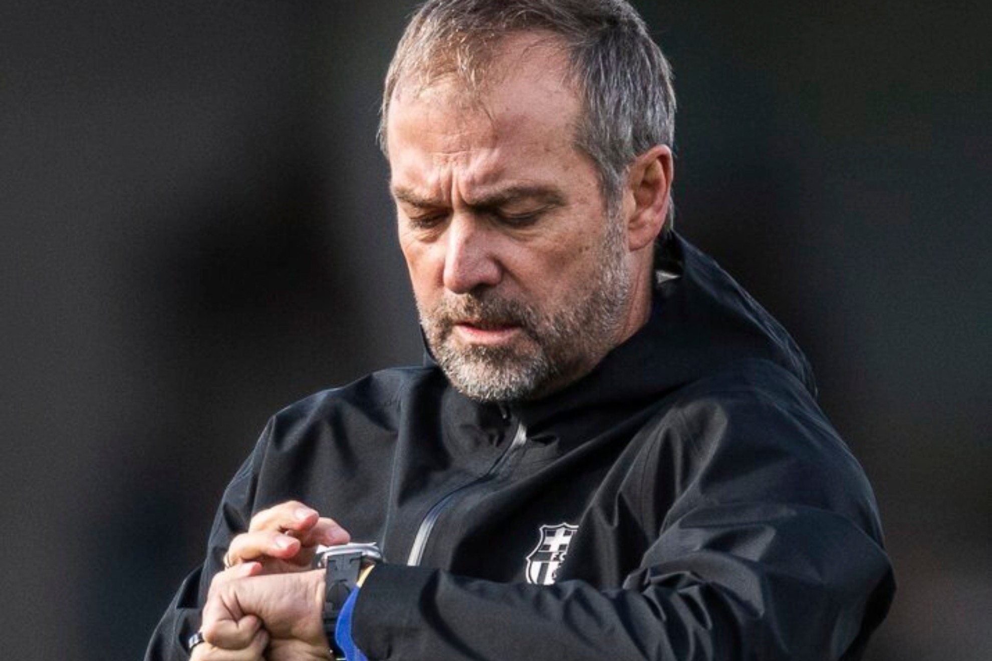 但并没有经, 刚经历了一, 密切监控球 但并没有经, 刚经历了一, 密切监控球