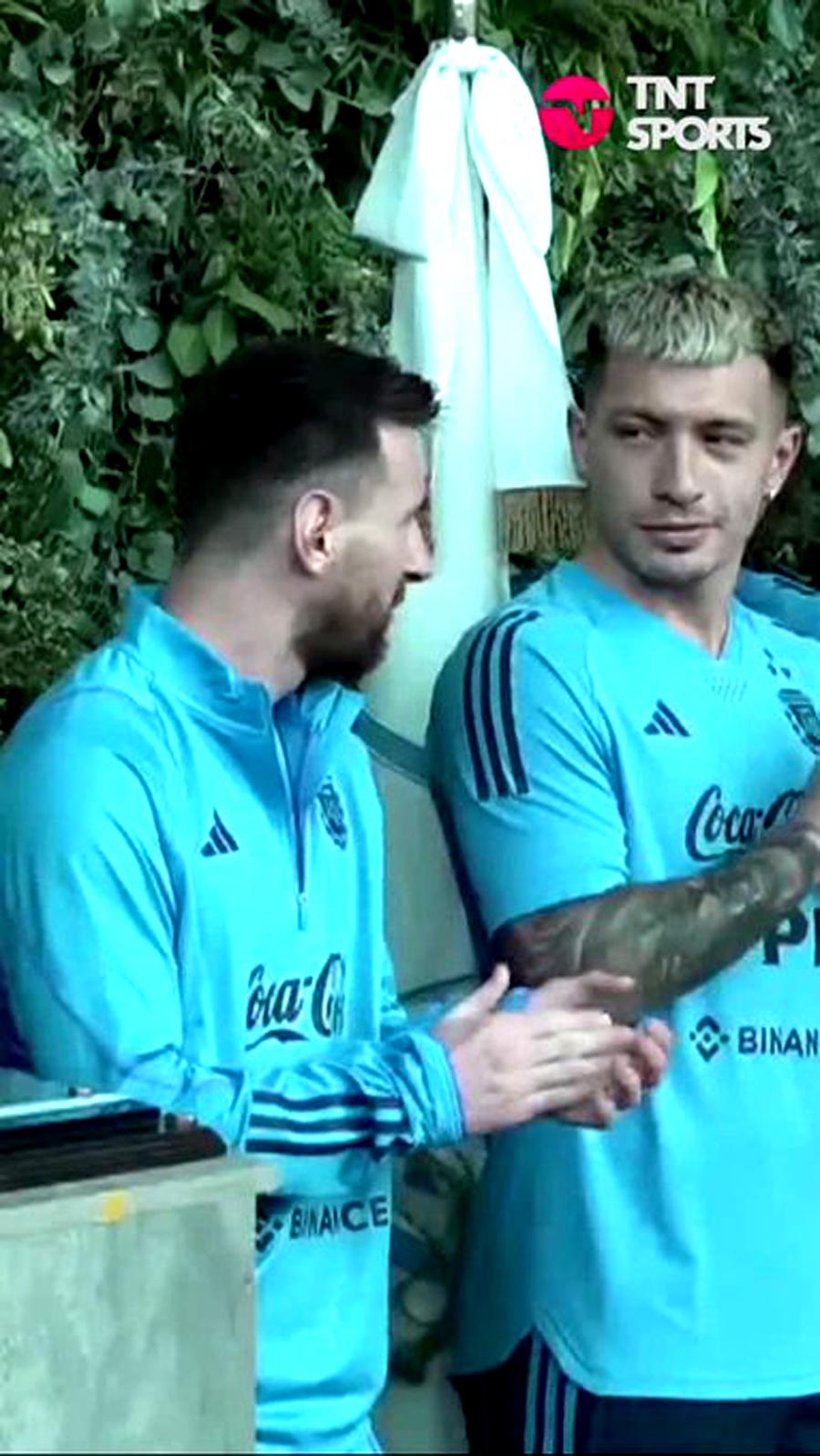 在累积, 尼教练麾下, 他们选择从