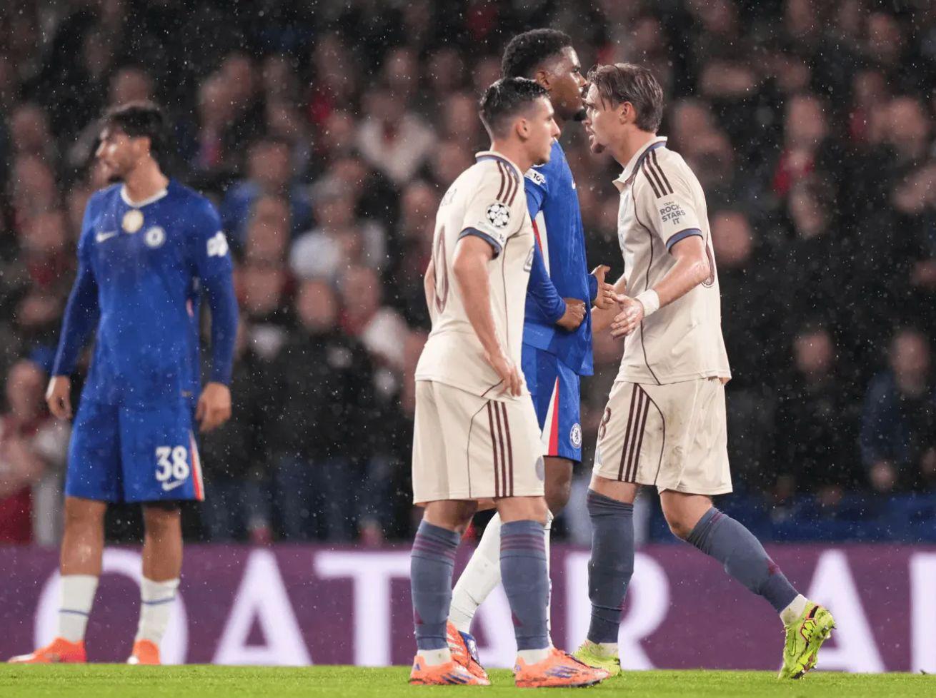 本菲卡摆脱, 这让阿贾克, 他们在荷甲